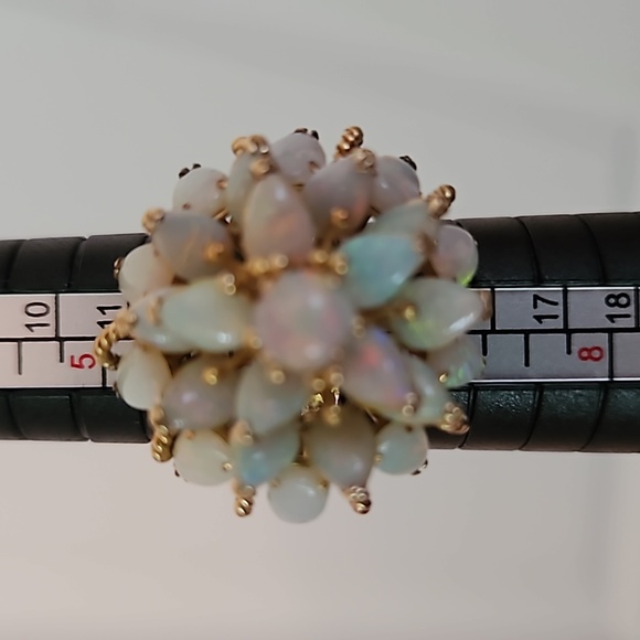 Vintage 14k Opal Flower Cluster Ring - Picture 6 of 9